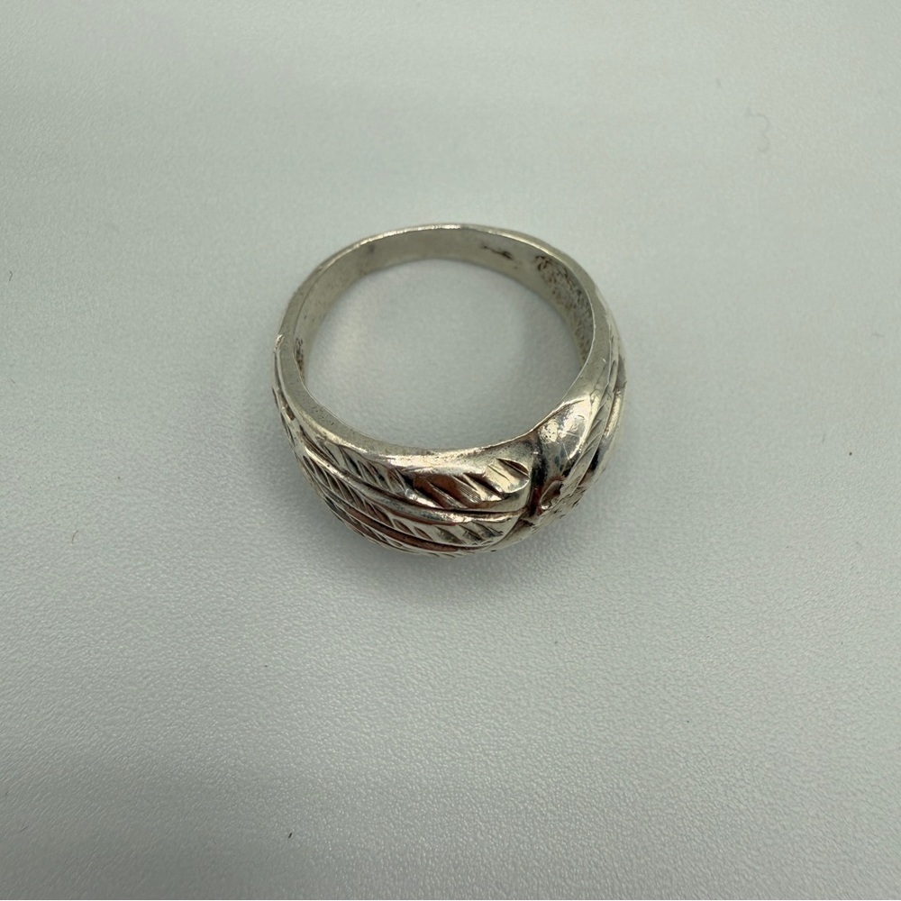 Silver Textured Ring Size 7.5 - Picture 14 of 14